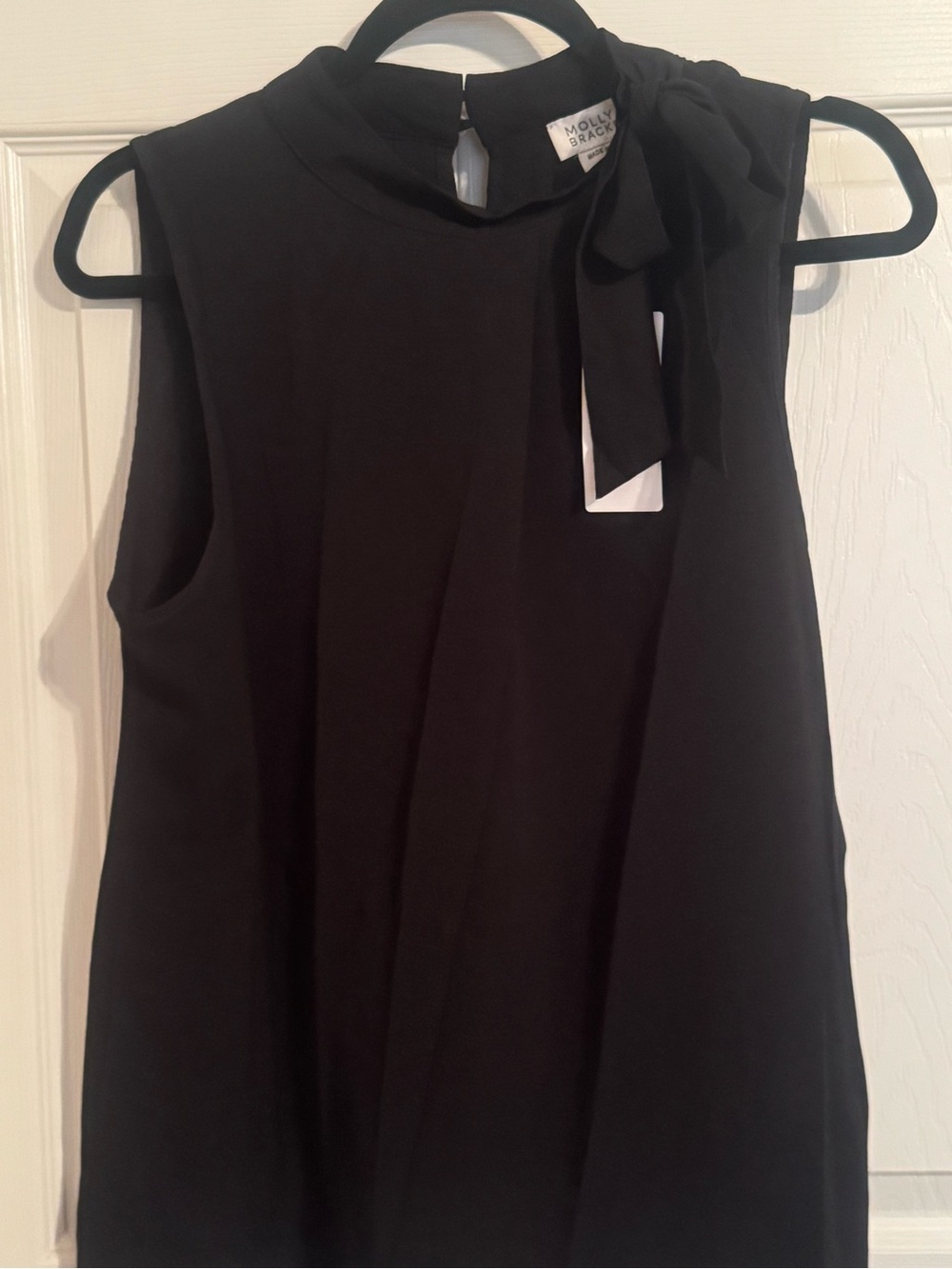 Molly Bracken Black Sleeveless Bow-Neck Camisole